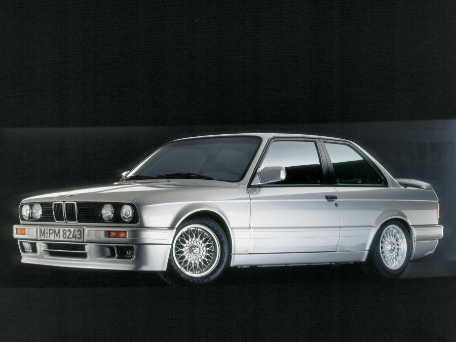  BMW 325i Coupe M-Technik 1989 года  (фото 1 из 2)